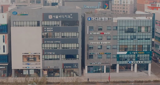 불당본점 서울비디치과의원, 천안에서는 환자의 상황에 따라 적합한 치료 계획을 세워 항상 최선의 결과를 이루도록 노력합니다.